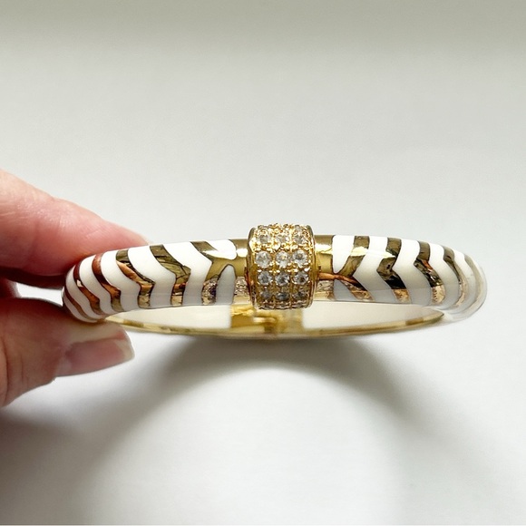 Vintage Angelique de Paris Mata Hari 18 Karat Gold Vermeil Cream Bangle Bracelet - Picture 6 of 13